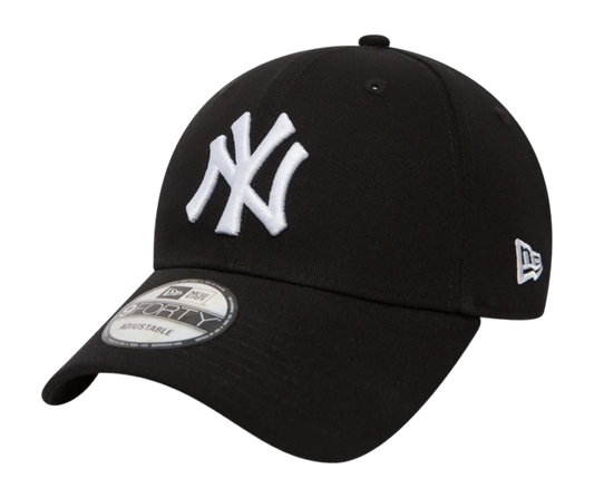 New York Yankees MLB League Essential 9FORTY Strapback New Era Black/White Official Team Hat Sports Fan Cap Official MLB Team Hat Baseball Fan Cap